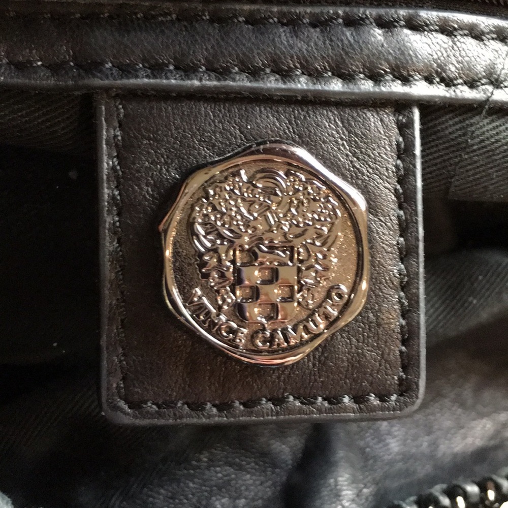 VINCE CAMUTO Black genuine Leather clutch. - Picture 5 of 8